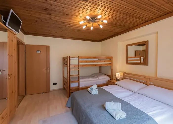 Charlotte Fusch an der Grossglocknerstrasse